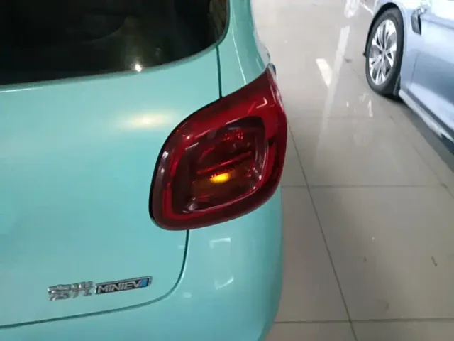 Wuling Hongguang Mini EV — Фото автомобиля 7
