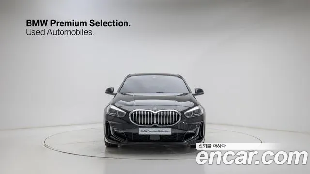 BMW 1 Series F40 — Фото автомобиля 3