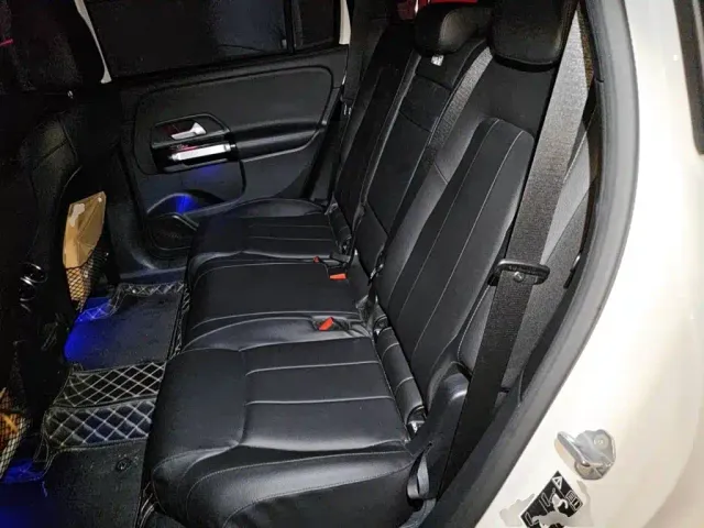 Mercedes-Benz Mercedes-Benz GLB 2023 GLB 220 Dynamic — Фото автомобиля 13