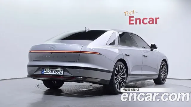 Hyundai Grandeur — Фото автомобиля 2