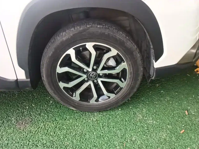 Toyota Frontlander 2023 2.0L CVT Luxury Edition — Фото автомобиля 24