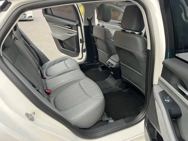 Ford Mondeo — Фото автомобиля 15