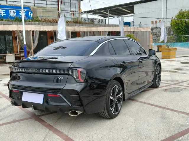Lynk & Co 03 — Фото автомобиля 15