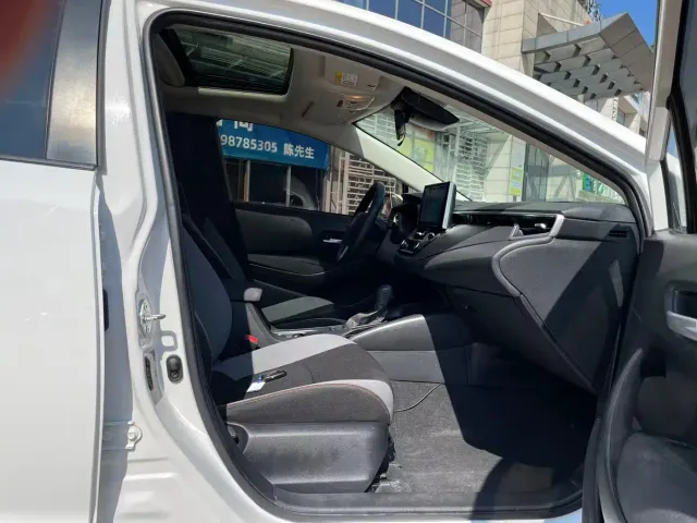 Toyota Corolla — Фото автомобиля 11
