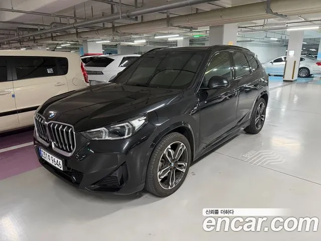 Фотография автомобиля — BMW X1 U11