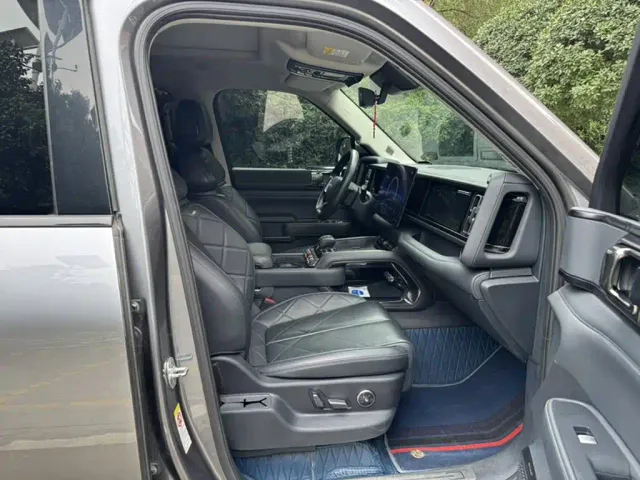 BYD FangChengBao Leopard 5 — Фото автомобиля 13