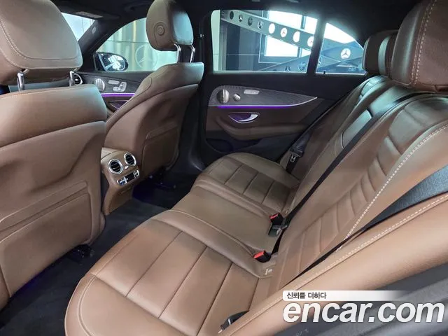 Mercedes-Benz E-Class E-класс W213 E350 4MATIC Exclusive — Фото автомобиля 15
