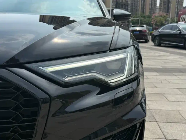 Audi A6L — Фото автомобиля 9