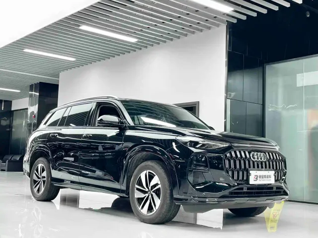 Audi Q6 — Фото автомобиля 3