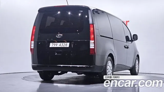 Hyundai Staria Staria Tourer 11 мест — Фото автомобиля 2