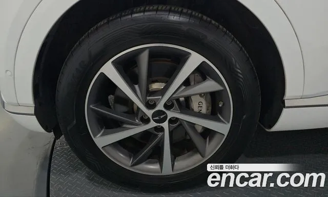 Genesis GV80 — Фото автомобиля 5