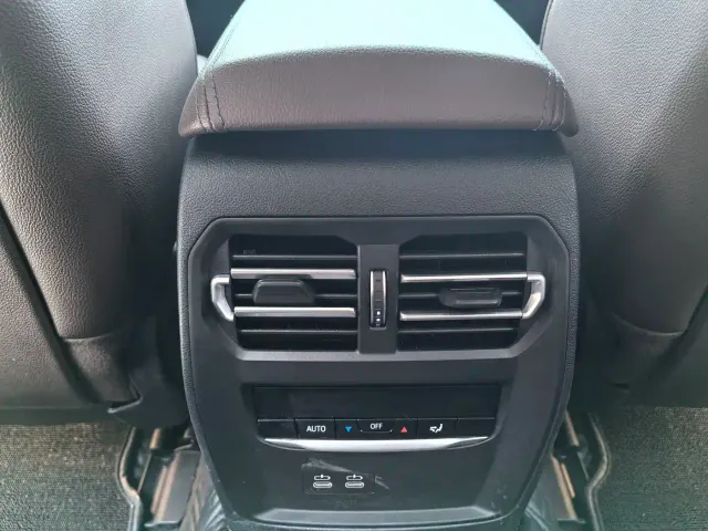 BMW i3 — Фото автомобиля 11