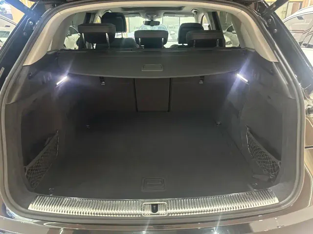 Audi Q5L — Фото автомобиля 9