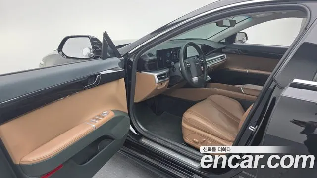 Hyundai Grandeur GN7 — Фото автомобиля 10