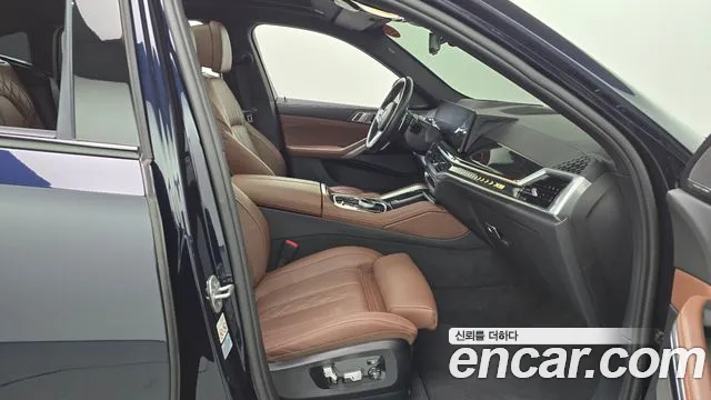 BMW X6 xDrive40i M Sport — Фото автомобиля 26