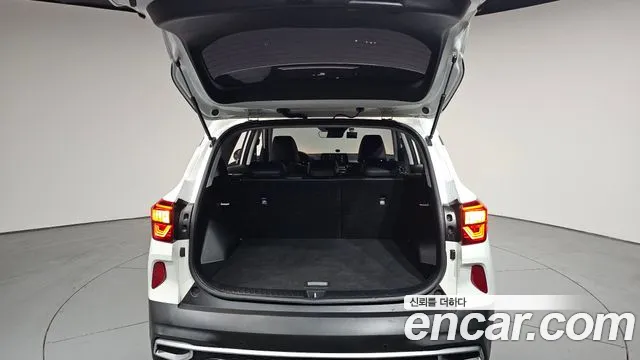 Kia Seltos — Фото автомобиля 23