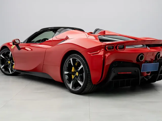 Ferrari SF90 — Фото автомобиля 18