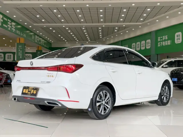 Changan Eado — Фото автомобиля 6