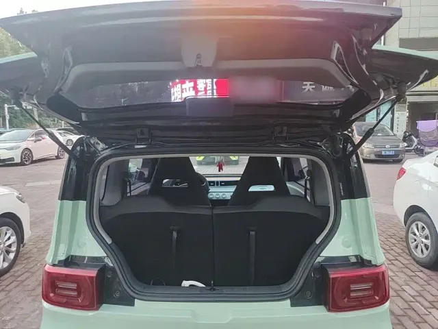 Wuling Hongguang Mini EV — Фото автомобиля 18