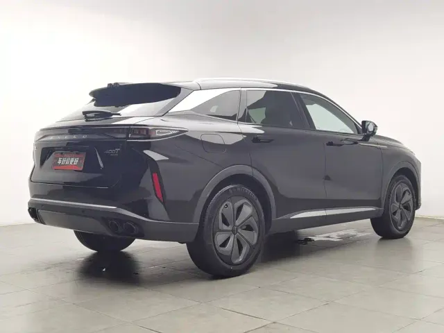 Exeed RX — Фото автомобиля 2