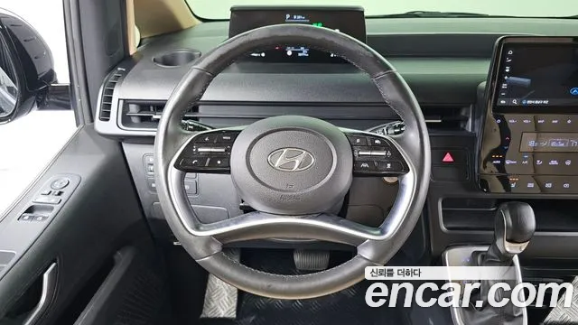 Hyundai Staria Staria 4WD Tourer 11 мест — Фото автомобиля 15
