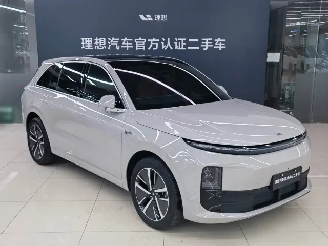 Li Auto L6 — Фото автомобиля 3