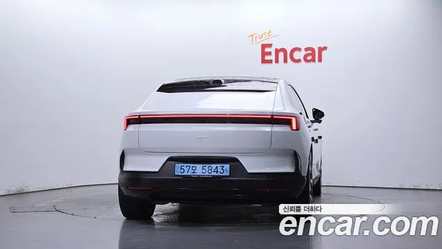 Polestar Polestar 4 — Фото автомобиля 4