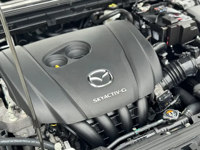 Mazda Axela — Фото автомобиля 20