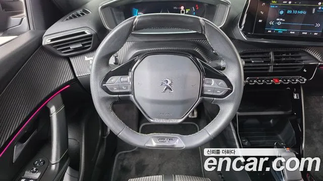 Peugeot 2008 2nd Gen — Фото автомобиля 20