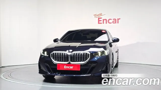 BMW 5-Series 5 серия (G60) 530i xDrive M Sport — Фото автомобиля 3