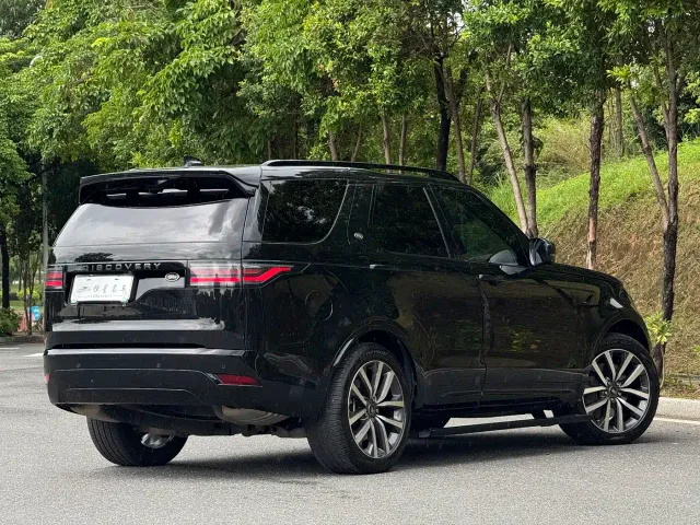 Land Rover Discovery — Фото автомобиля 5