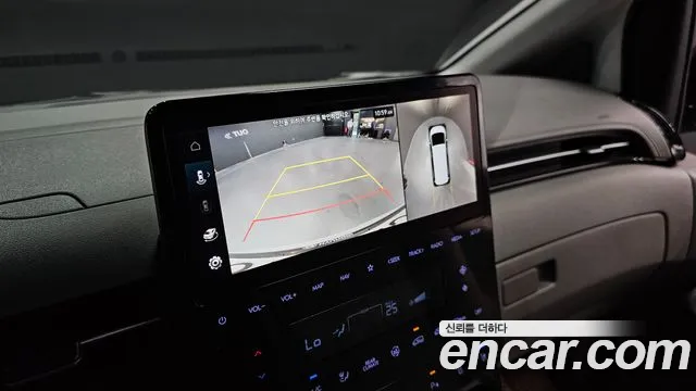 Hyundai Staria Staria 4WD Lounge 7 мест — Фото автомобиля 15