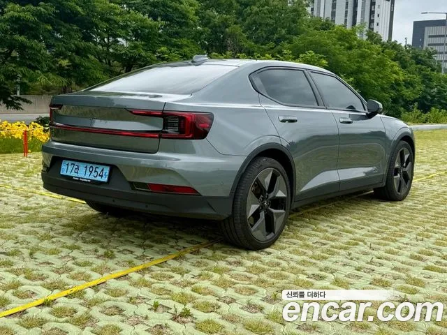 Polestar Polestar 2 — Фото автомобиля 4