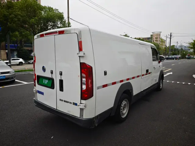 Foton Zhilan Jingling E7 — Фото автомобиля 15