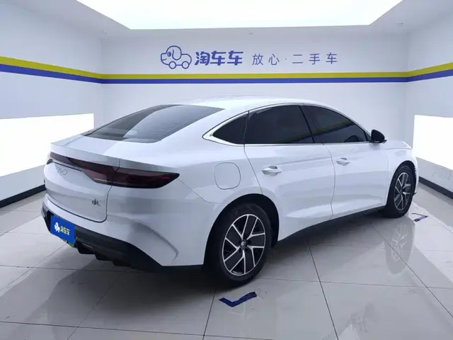 BYD Qin L — Фото автомобиля 3