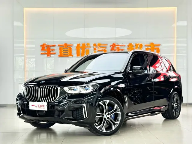Фотография автомобиля — BMW X5