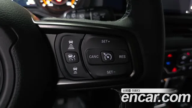 Jeep Wrangler JL — Фото автомобиля 16