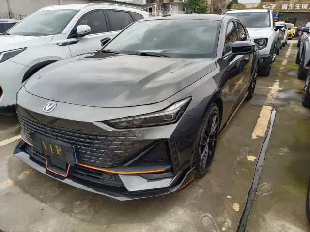 Фотография автомобиля — Changan UNI-V