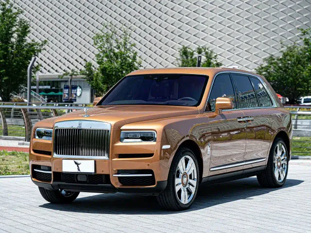 Фотография автомобиля — Rolls-Royce Cullinan