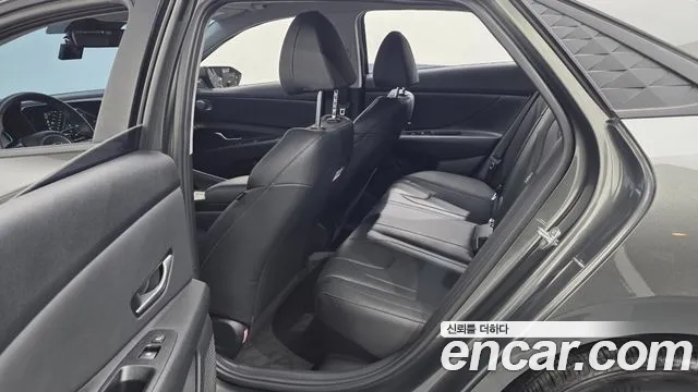 Hyundai Avante CN7 — Фото автомобиля 17