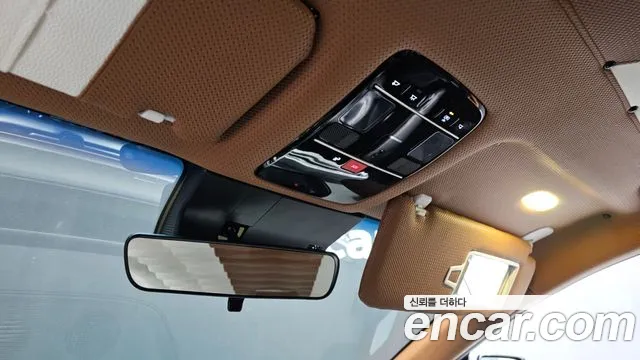 Hyundai Grandeur Grandeur (GN7) 3.5 LPG 2WD (Такси) — Фото автомобиля 18