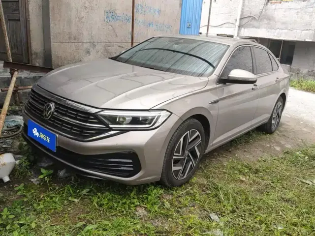 Фотография автомобиля — Volkswagen Sagitar