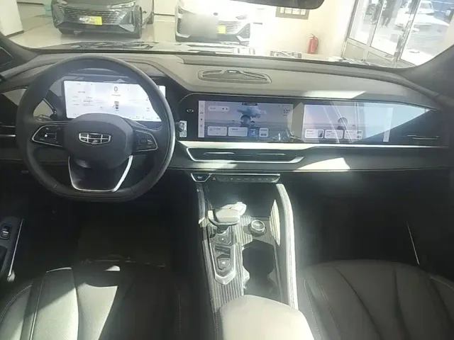 Geely Xingyue L — Фото автомобиля 9
