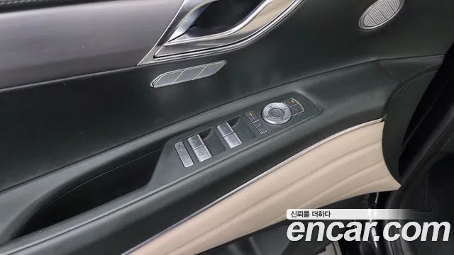 Genesis GV80 — Фото автомобиля 28