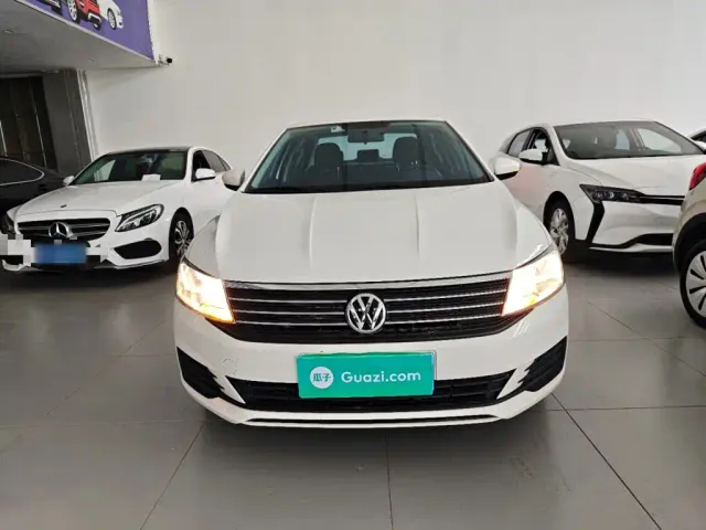 Volkswagen Lavida — Фото автомобиля 2