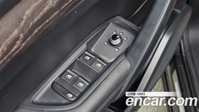 Audi Q5 40 TDI quattro Premium — Фото автомобиля 25