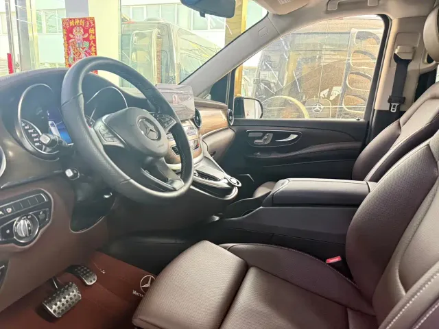 Mercedes-Benz V-Class — Фото автомобиля 5