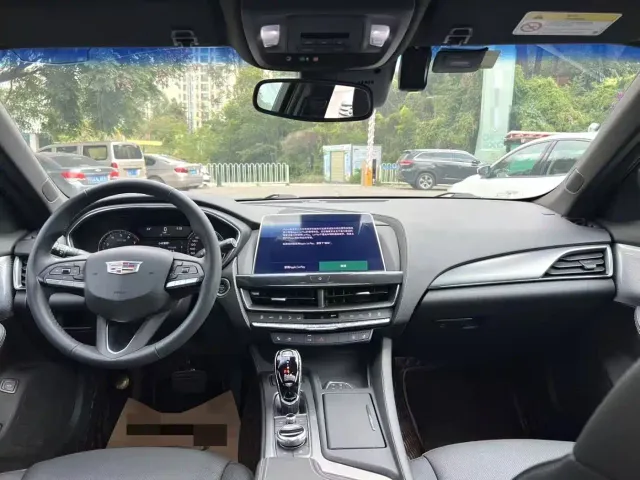 Cadillac CT5 — Фото автомобиля 5