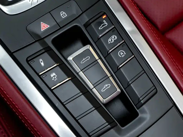 Porsche 718 — Фото автомобиля 26