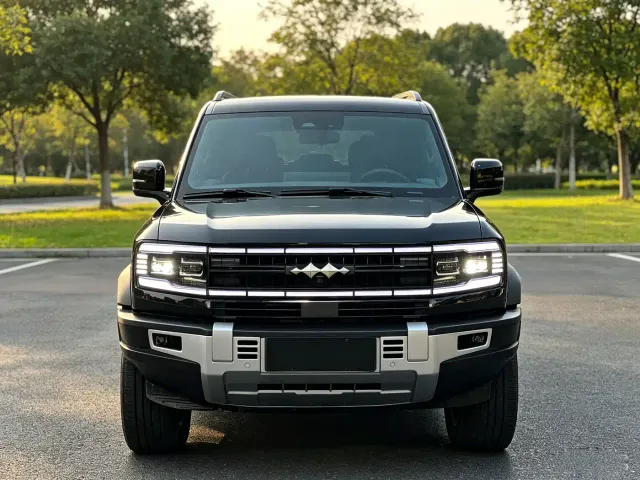 Fang Cheng Bao Leopard 5 2023 Explorer Edition — Фото автомобиля 2
